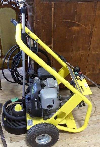 KARCHER GAS POWER WASHER