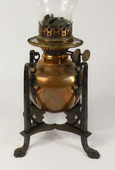 ANTIQUE BRADLEY & HUBBARD OIL LAMP