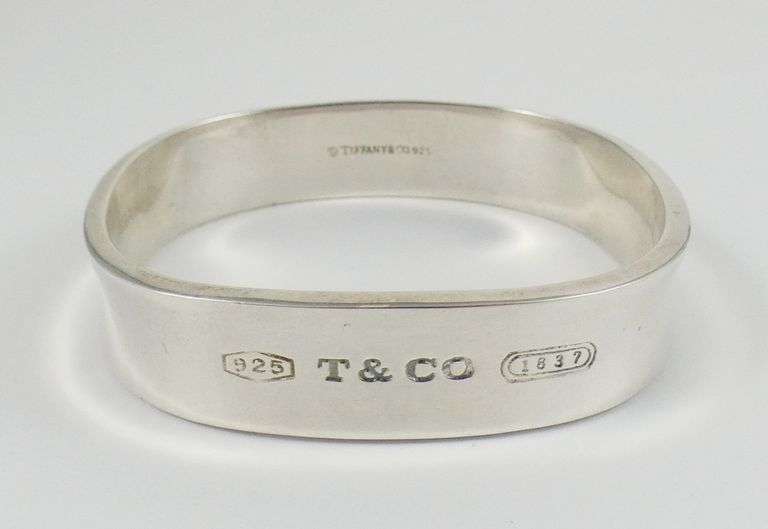 TIFFANY BANGLE BRACELET