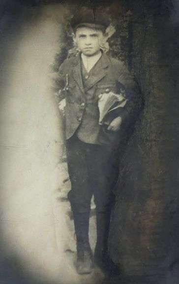 ANTIQUE PHOTOGRAPH