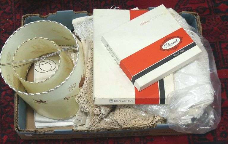 LINENS, PLACEMATS AND SHADES