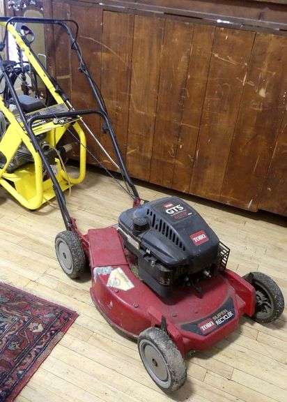 TORO GAS LAWNMOWER