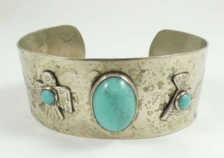 NAVAJO BRACELET & 2 BROOCHES