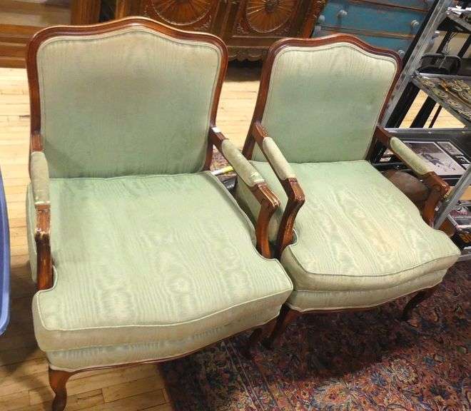PAIR OF BARRYMORE BERGERES