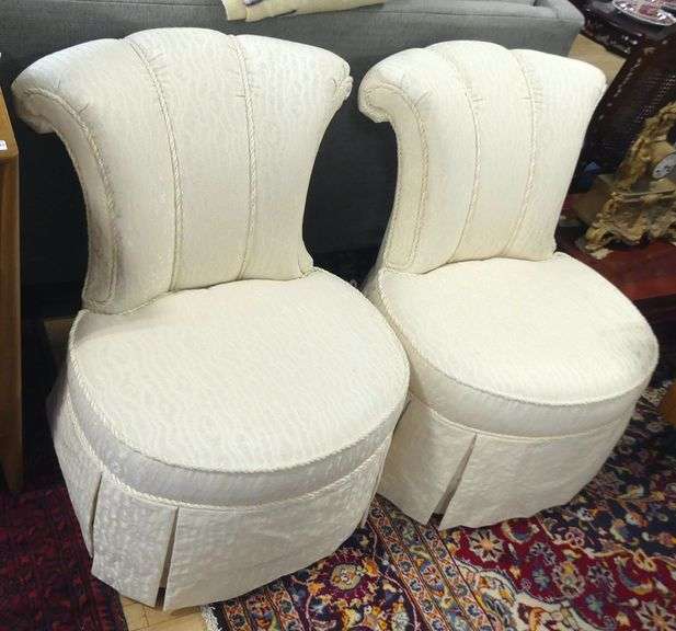 PAIR OF DECORATOR CHAIRS