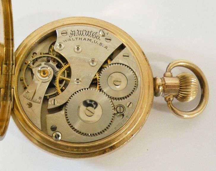 POCKET WATCH ON STAND