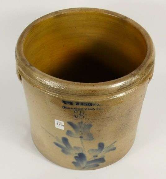 ANTIQUE CANADIAN CROCK