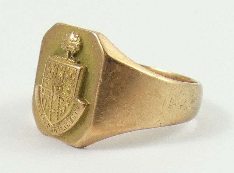 GOLD SCHOOL RING