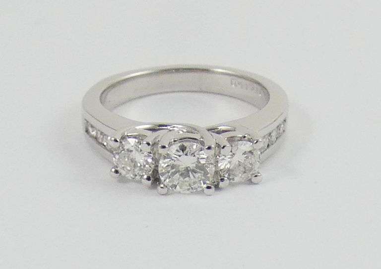 14KT WHITE GOLD TRINITY RING