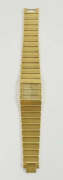 PIAGET GOLD WRISTWATCH