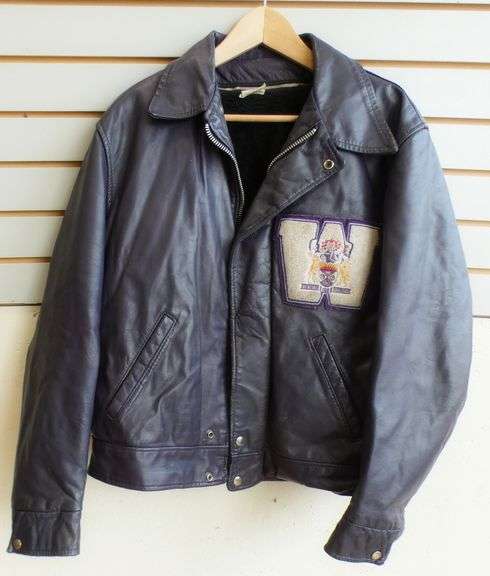 UWO LEATHER JACKET