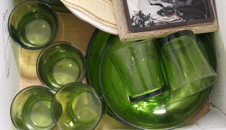 BOX LOT OF GLASS, FIGURINES, ETC.