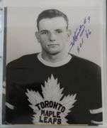 BINDER OF TORONTO MAPLE LEAFS AUTOGRAPHED PHOTOS