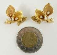 PAIR GOLD EARRINGS