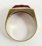 MEN'S GOLD SIGNET RING