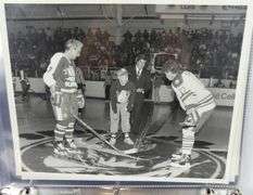 BINDER OF TORONTO MAPLE LEAFS AUTOGRAPHED PHOTOS