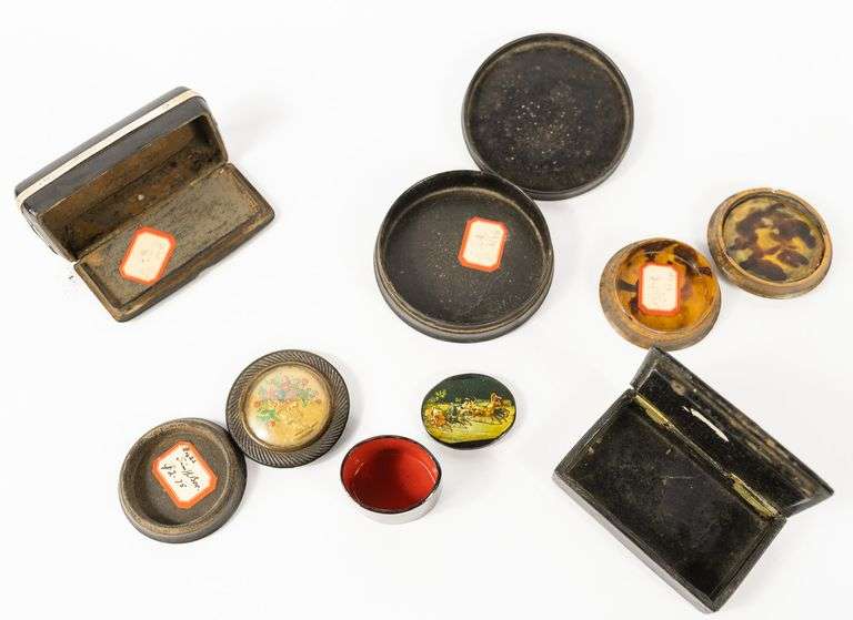 SIX ANTIQUE SNUFF BOXES