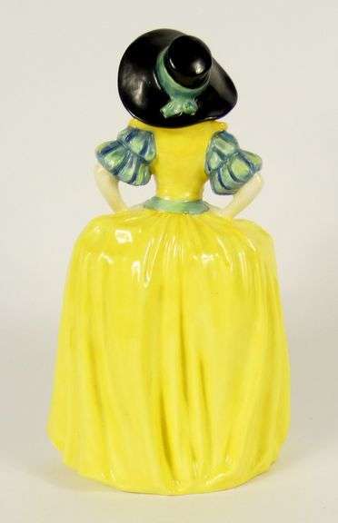 ROYAL DOULTON "PATRICIA"