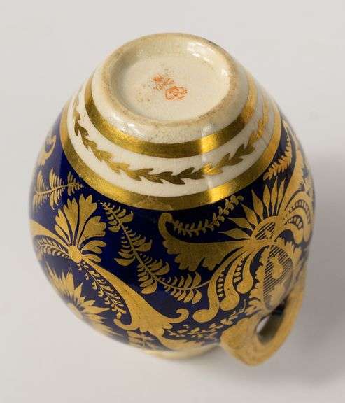 THREE EARLY DERBY CABINET VASES