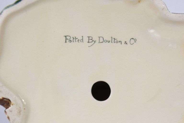DOULTON "THE WARDROBE MISTRESS"