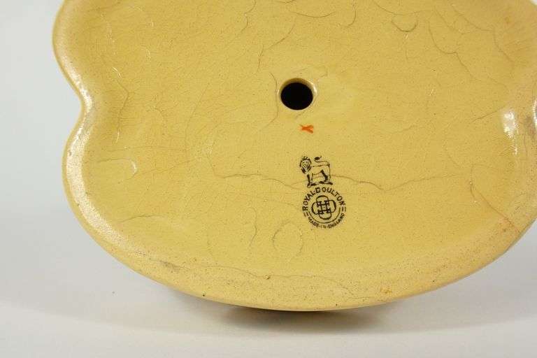 COLLECTOR'S DOULTON ASHTRAY