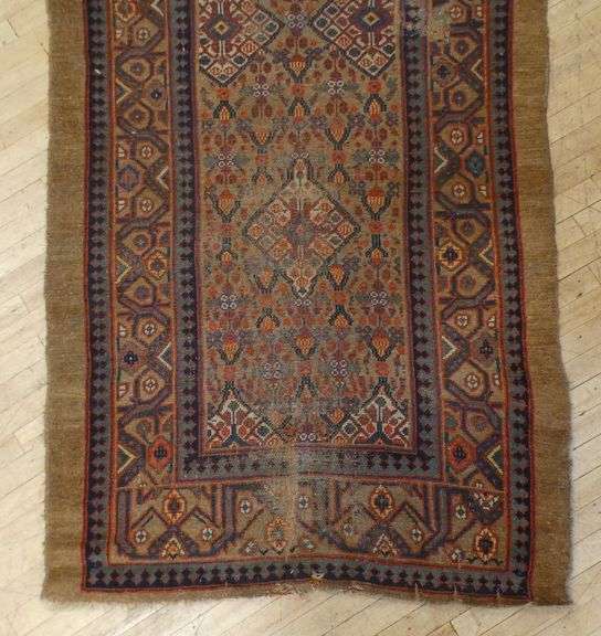 ANTIQUE ORIENTAL RUNNER