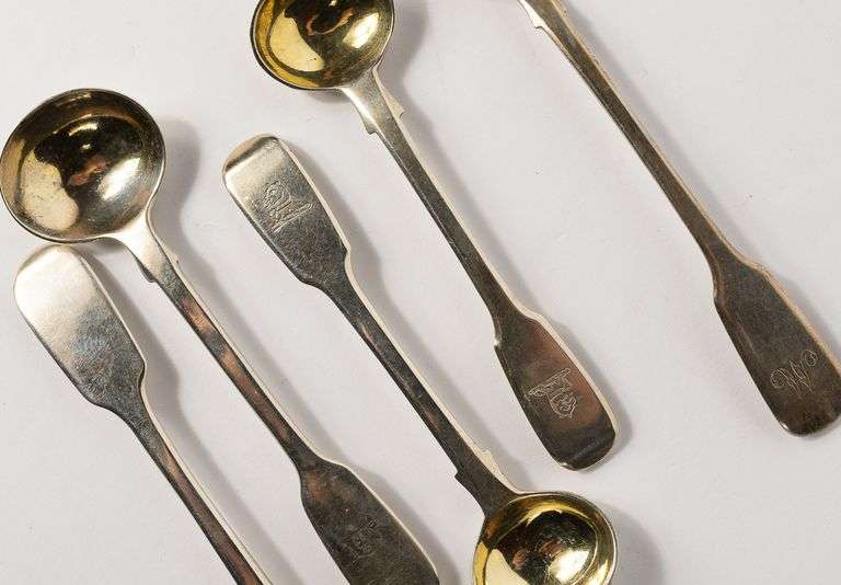 FIVE GEORGIAN STERLING SPOONS