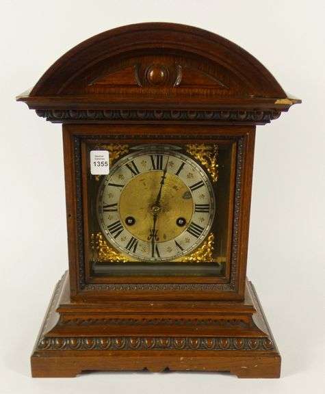 ANTIQUE MANTEL CLOCK