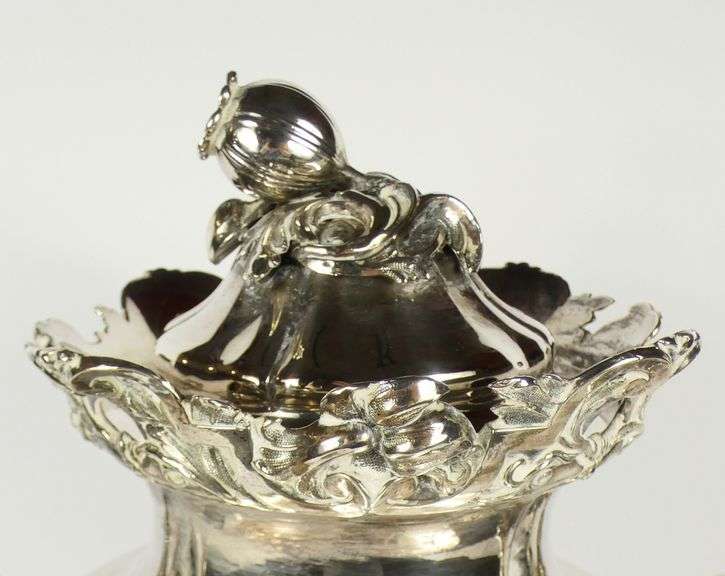 ANTIQUE TEA URN