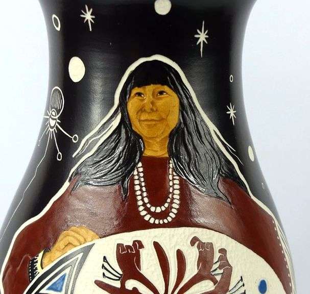 LEIGH SMITH TALKING EARTH VASE