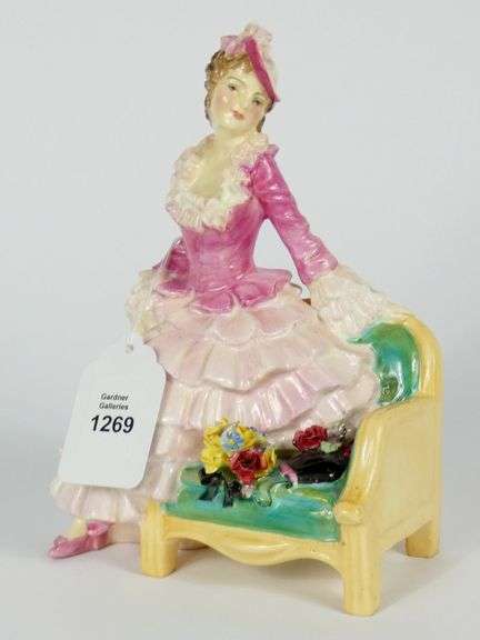 ROYAL DOULTON "SONIA"
