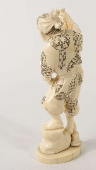 JAPANESE IVORY CARVING