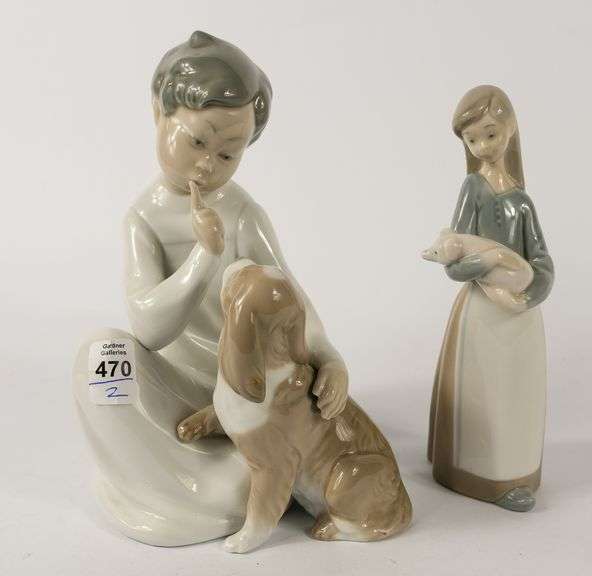 TWO LLADRO FIGURINES