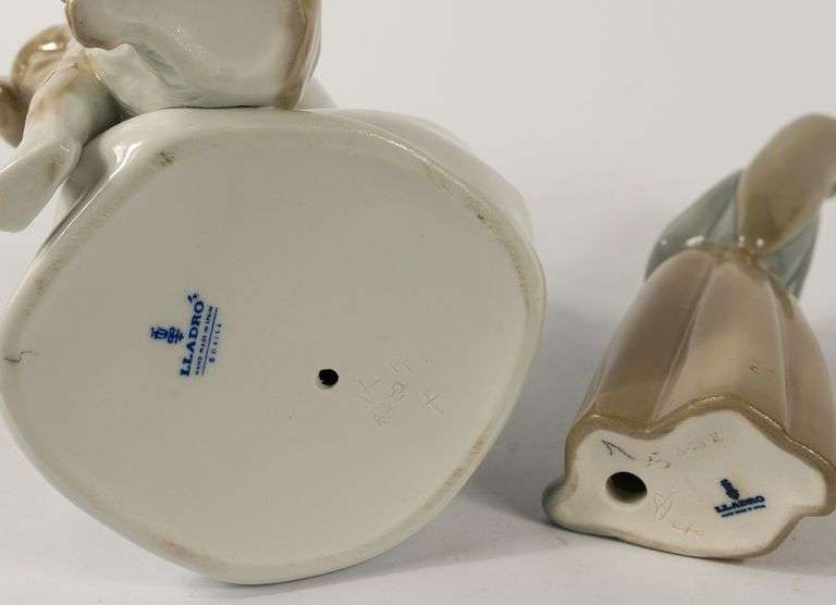 TWO LLADRO FIGURINES