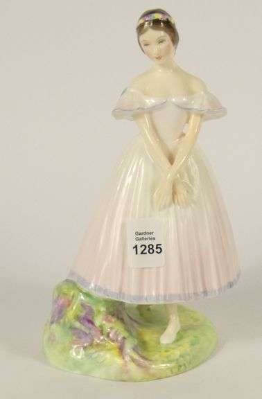 ROYAL DOULTON "LA SYLPHIDE"
