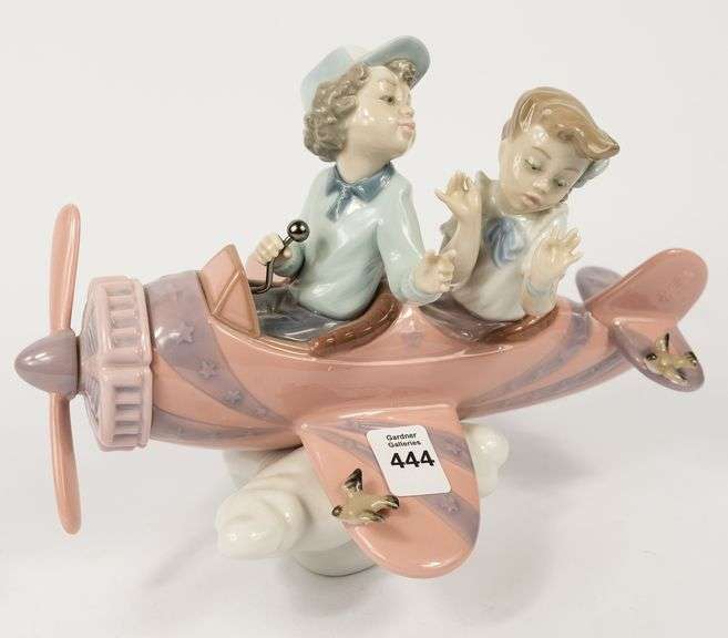 LLADRO "DON'T LOOK DOWN" FIGURINE