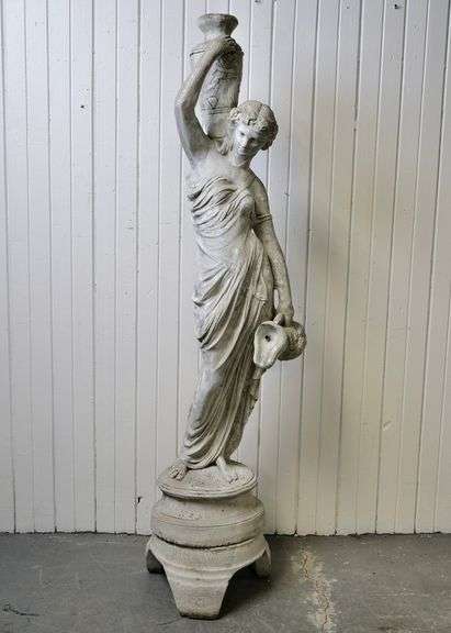 GARDEN SCULPTURE