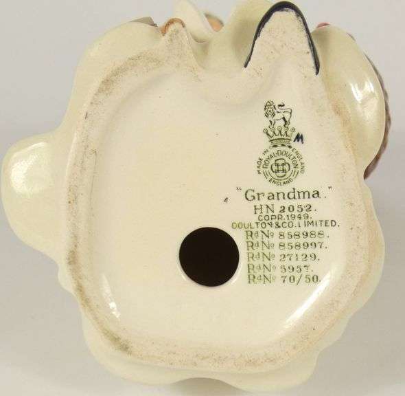 ROYAL DOULTON "GRANDMA"