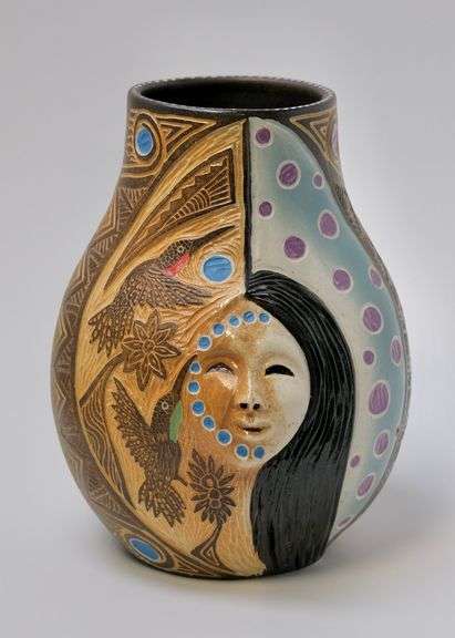 STEVE SMITH TALKING EARTH VASE