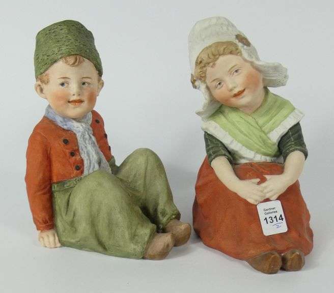PAIR ANTIQUE BISQUE FIGURINES