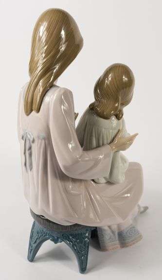 LARGE LLADRO "FIRST SAMPLER" FIGURINE
