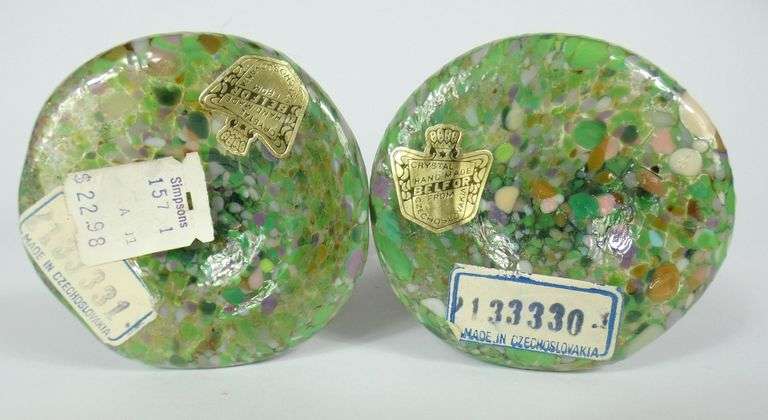 2 GLASS FIGURINES