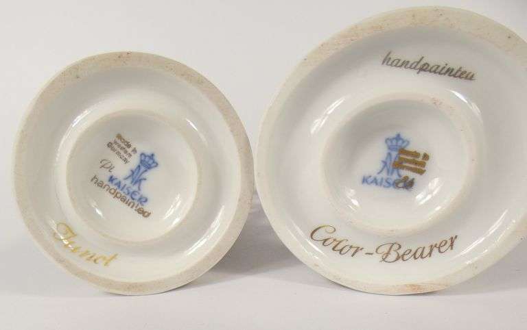 2 KAISER PORCELAIN MILITARY FIGURINES