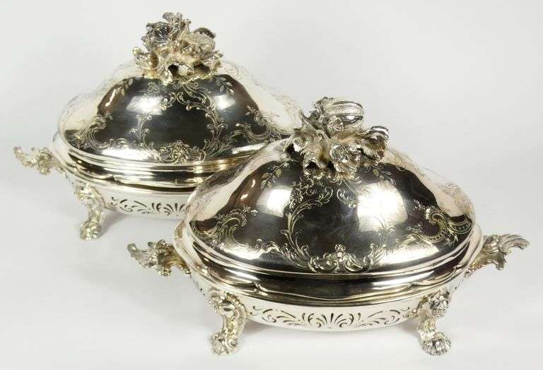 PAIR OVAL COVERED SERVING DISHES