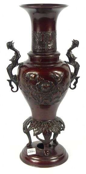 JAPANESE BRONZEWARE VASE