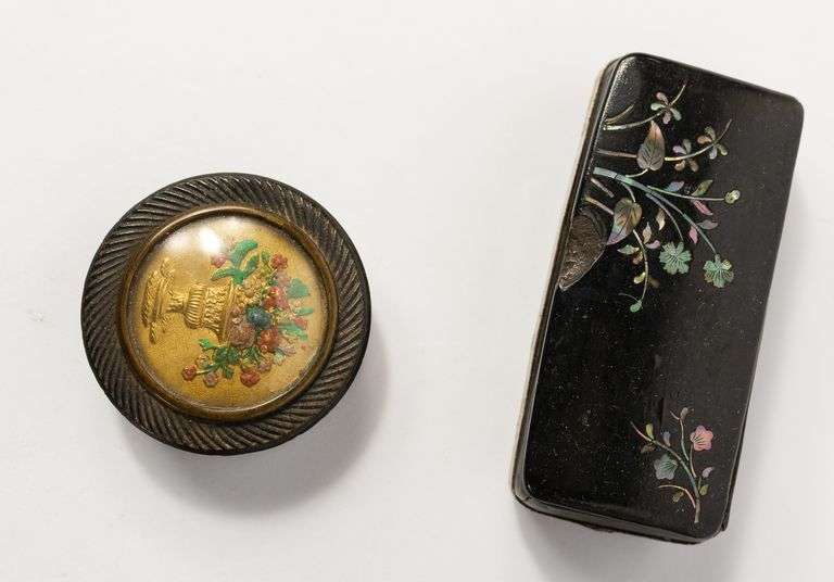 SIX ANTIQUE SNUFF BOXES