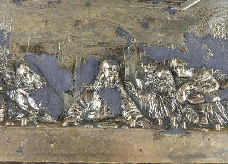 VINTAGE WALL PLAQUE
