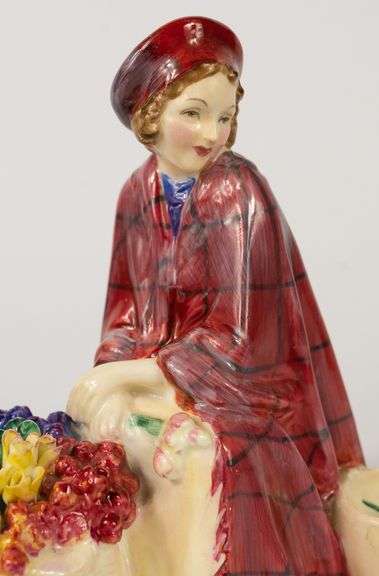 ROYAL DOULTON "BONNIE LASSIE" FIGURINE