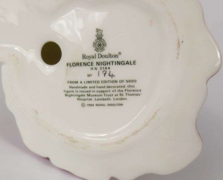 DOULTON "FLORENCE NIGHTINGALE"
