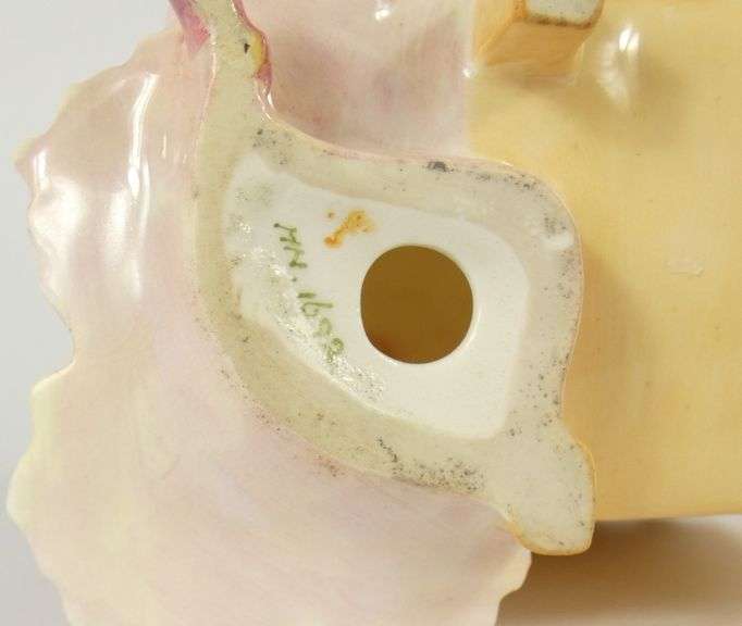 ROYAL DOULTON "SONIA"